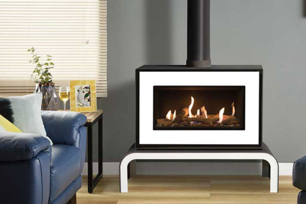 Studio 1 Freestanding